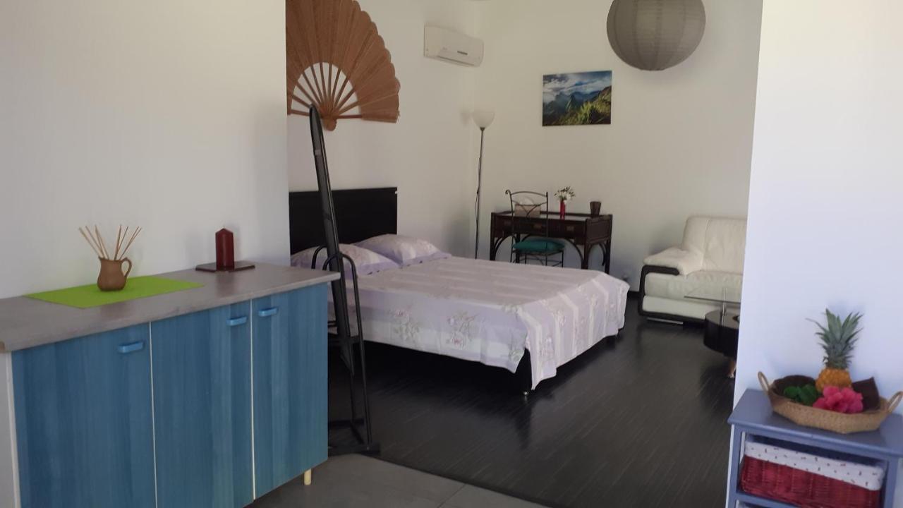 Un Jour Ailleurs Apartment Сен-Пиер Екстериор снимка